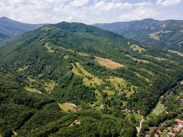 Стара планина край Рибарица, снимка от въздуха